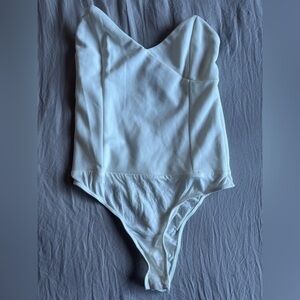 LULU’s White/Ivory Strapless Corset Style‎ Bodysuit Size Small